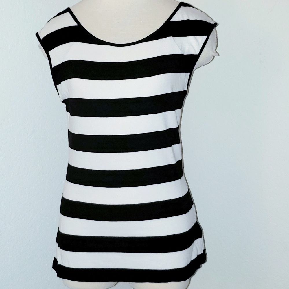 Express Striped Scooped Neck Tshirt